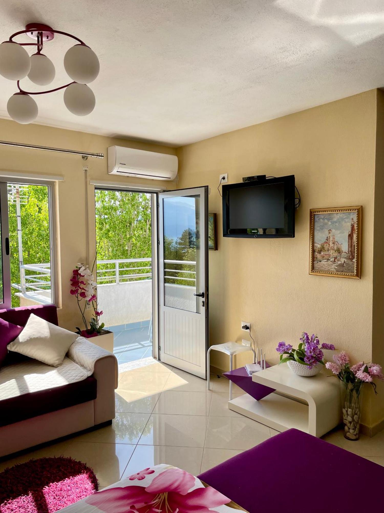 Lake View Appartement Pogradec Buitenkant foto